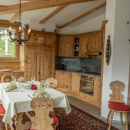 Chesa Spuonda 1-7 By Interhome