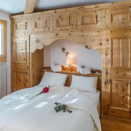 Апартаменти Chesa Spuonda 1-7 By Interhome *